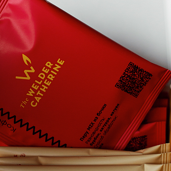 Новогодний подарочный бокс